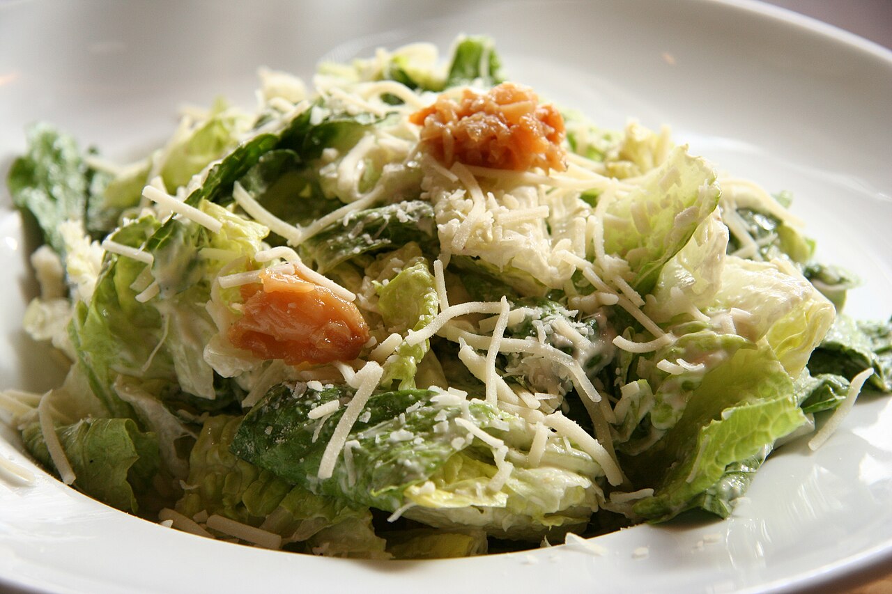 Easy Homemade Caesar Salad: Skip Store-Bought Kits Today
